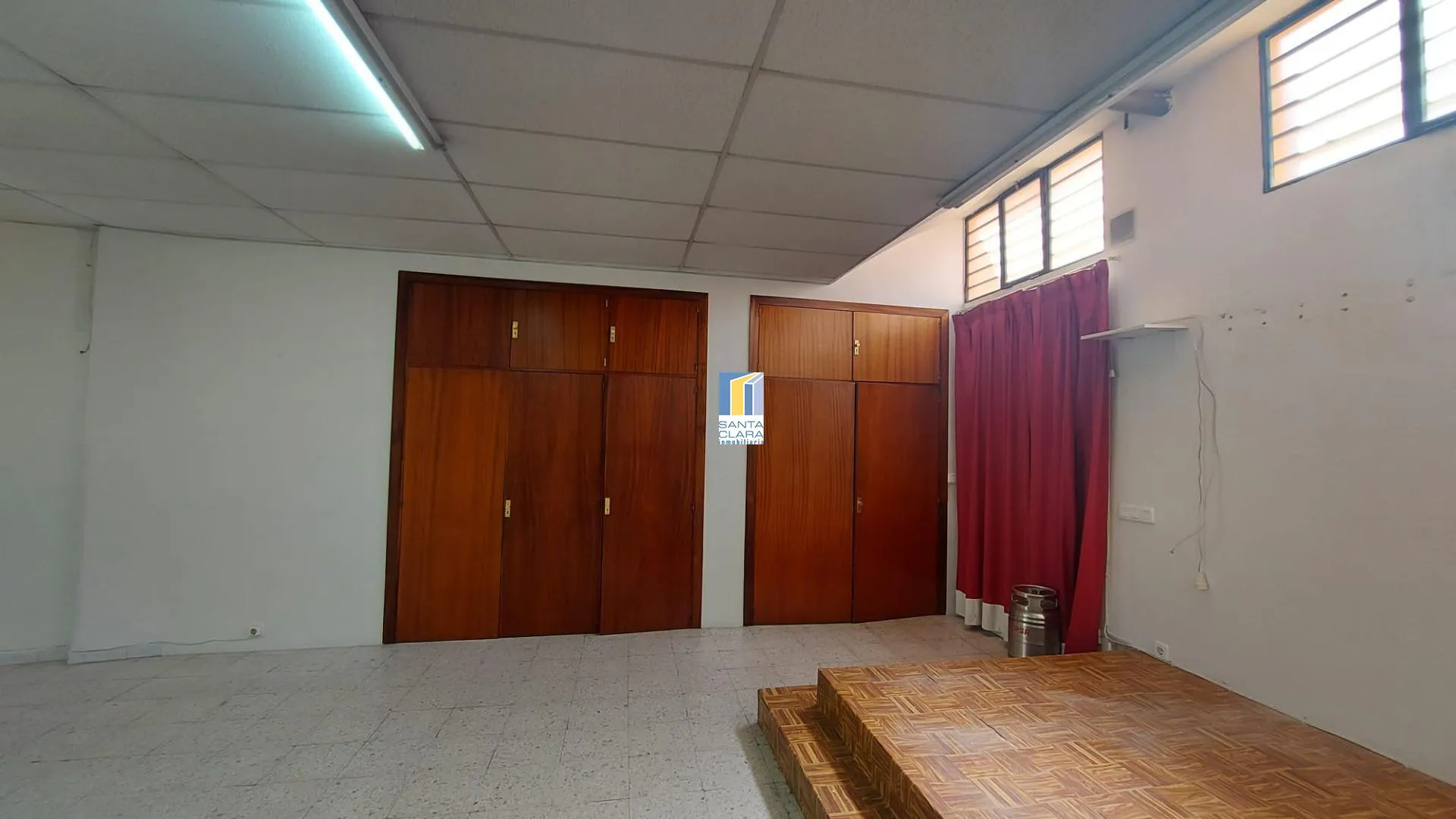 LOCAL COMERCIAL EN ALQUILER CON ASEO Y AMPLIO PATIO EN EL CENTRO DE ZAMORA. - Inmobiliaria Santa Clara en Zamora - Miniatura 6