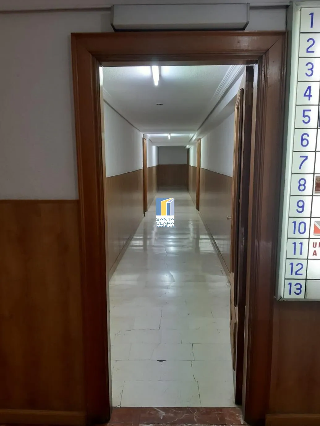 OFICINA EN VENTA CON VISTAS A LA CALLE EN AVENIDA TRES CRUCES, PLENO CENTRO DE ZAMORA - Inmobiliaria Santa Clara en Zamora - Miniatura 7