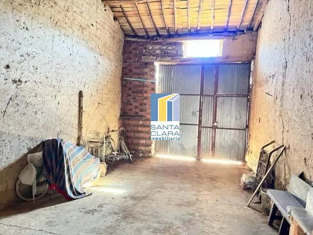 CASA EN VENTA DE 3 DORMITORIOS, PATIO Y COCHERA EN MANGANESES DE LA LAMPREANA, ZAMORA. - Inmobiliaria Santa Clara en Zamora - Miniatura 12