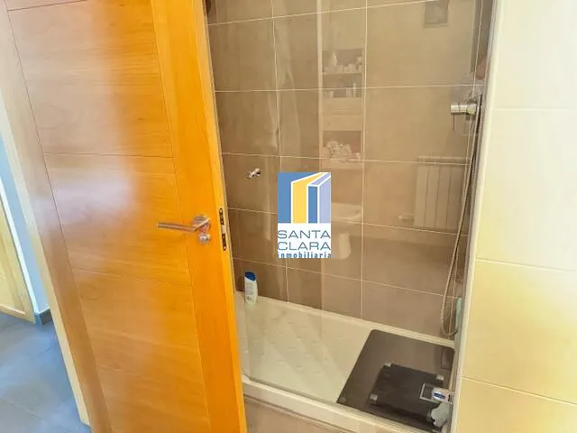 CASA EN VENTA CON 3 DORMITORIOS, 2 BAÑOS, 2 GARAJES Y PATIO EN MORALEJA DEL VINO, ZAMORA. - Inmobiliaria Santa Clara en Zamora - Miniatura 11