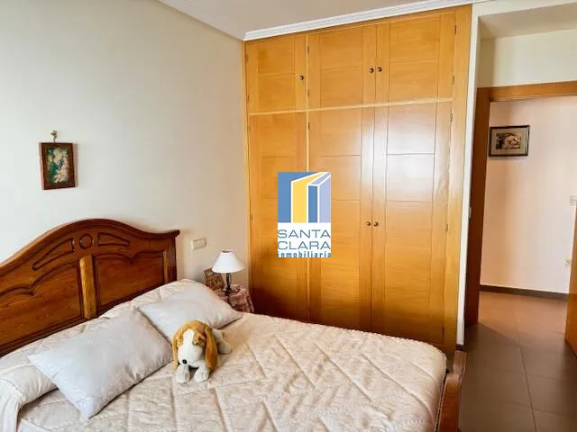 CASA EN VENTA CON 3 DORMITORIOS, 2 BAÑOS, 2 GARAJES Y PATIO EN MORALEJA DEL VINO, ZAMORA. - Inmobiliaria Santa Clara en Zamora - Miniatura 13
