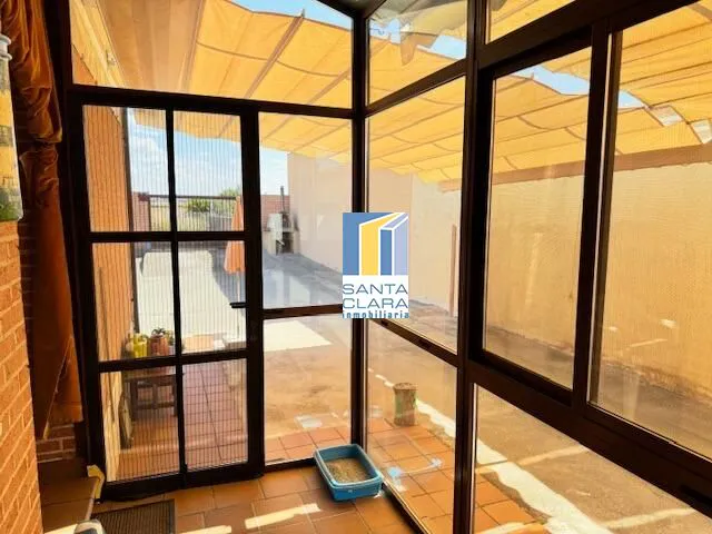 CASA EN VENTA CON 3 DORMITORIOS, 2 BAÑOS, 2 GARAJES Y PATIO EN MORALEJA DEL VINO, ZAMORA. - Inmobiliaria Santa Clara en Zamora - Miniatura 19