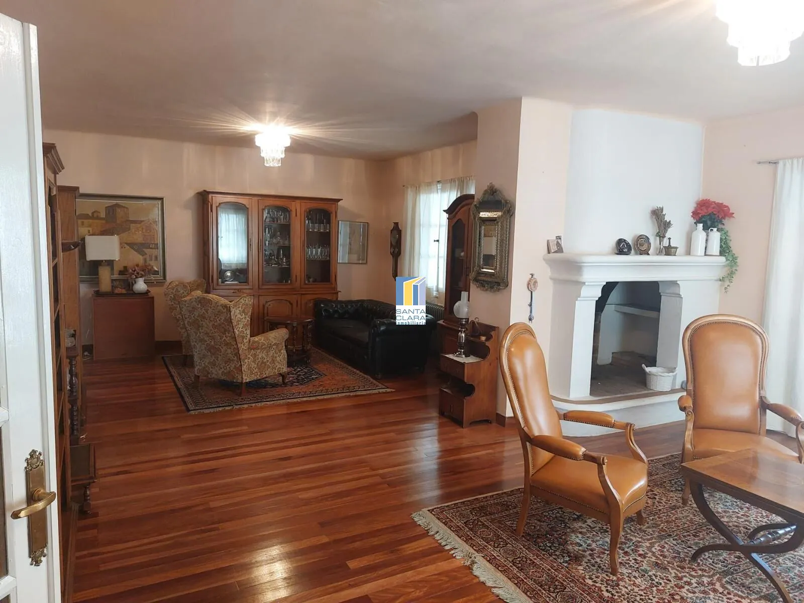 CASA EN VENTA DE 6 DORMITORIOS, 4 BAÑOS, JARDÍN Y GARAJE EN URB. LAS VILLAS, MORALES DEL VINO. - Inmobiliaria Santa Clara en Zamora - Imagen 1