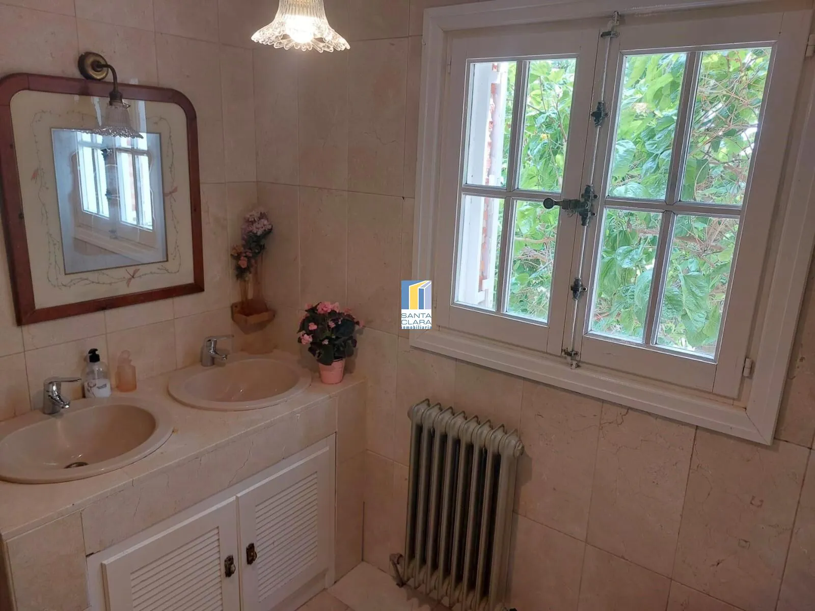 CASA EN VENTA DE 6 DORMITORIOS, 4 BAÑOS, JARDÍN Y GARAJE EN URB. LAS VILLAS, MORALES DEL VINO. - Inmobiliaria Santa Clara en Zamora - Miniatura 15