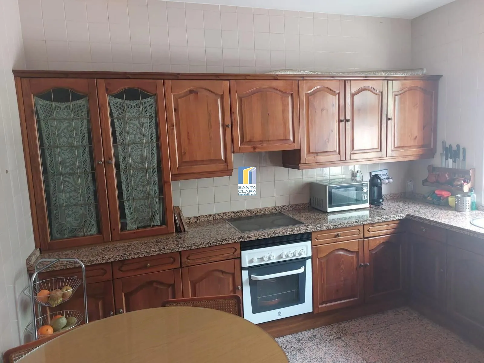 CASA EN VENTA DE 6 DORMITORIOS, 4 BAÑOS, JARDÍN Y GARAJE EN URB. LAS VILLAS, MORALES DEL VINO. - Inmobiliaria Santa Clara en Zamora - Miniatura 17