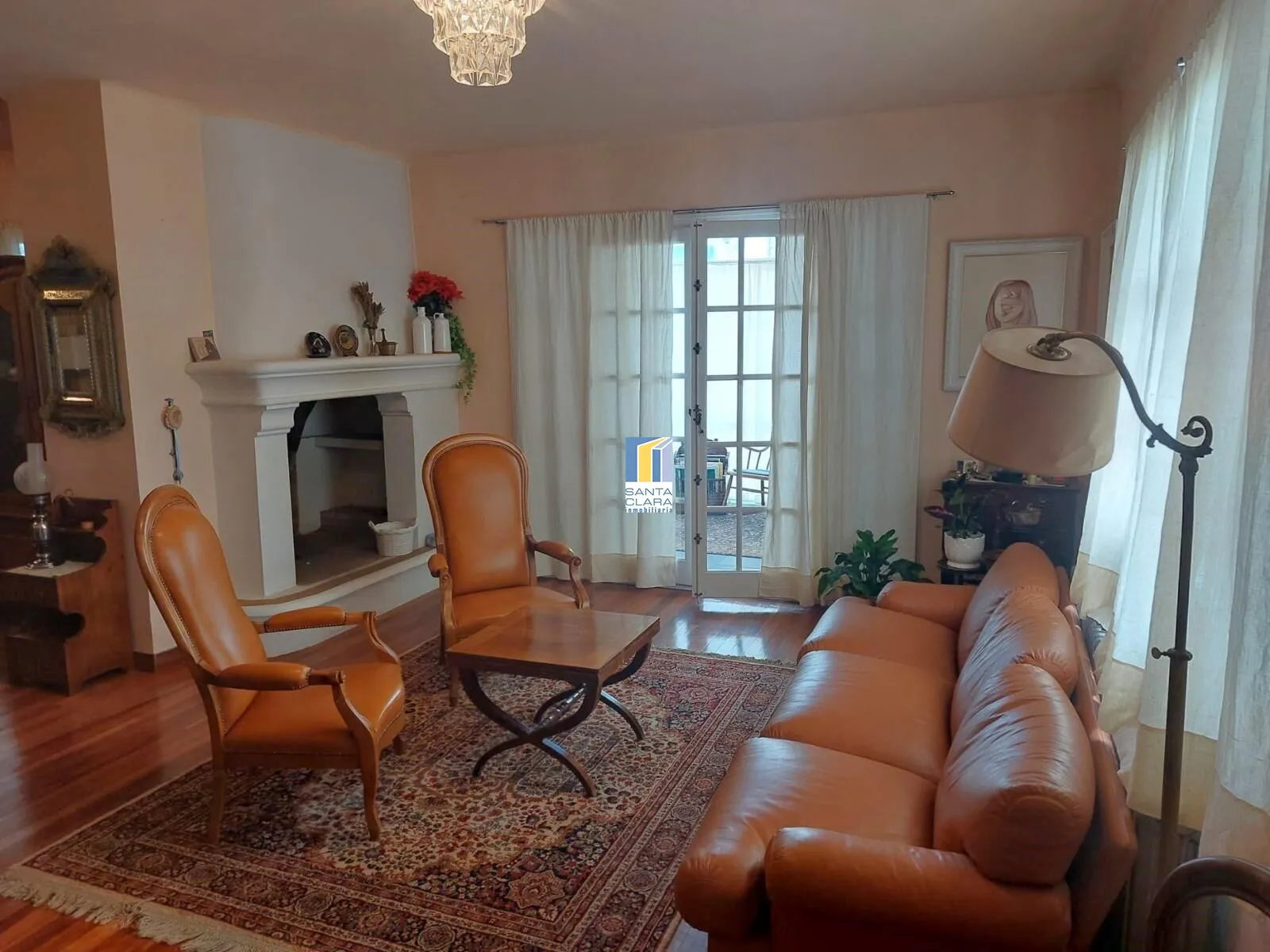 CASA EN VENTA DE 6 DORMITORIOS, 4 BAÑOS, JARDÍN Y GARAJE EN URB. LAS VILLAS, MORALES DEL VINO. - Inmobiliaria Santa Clara en Zamora - Miniatura 2