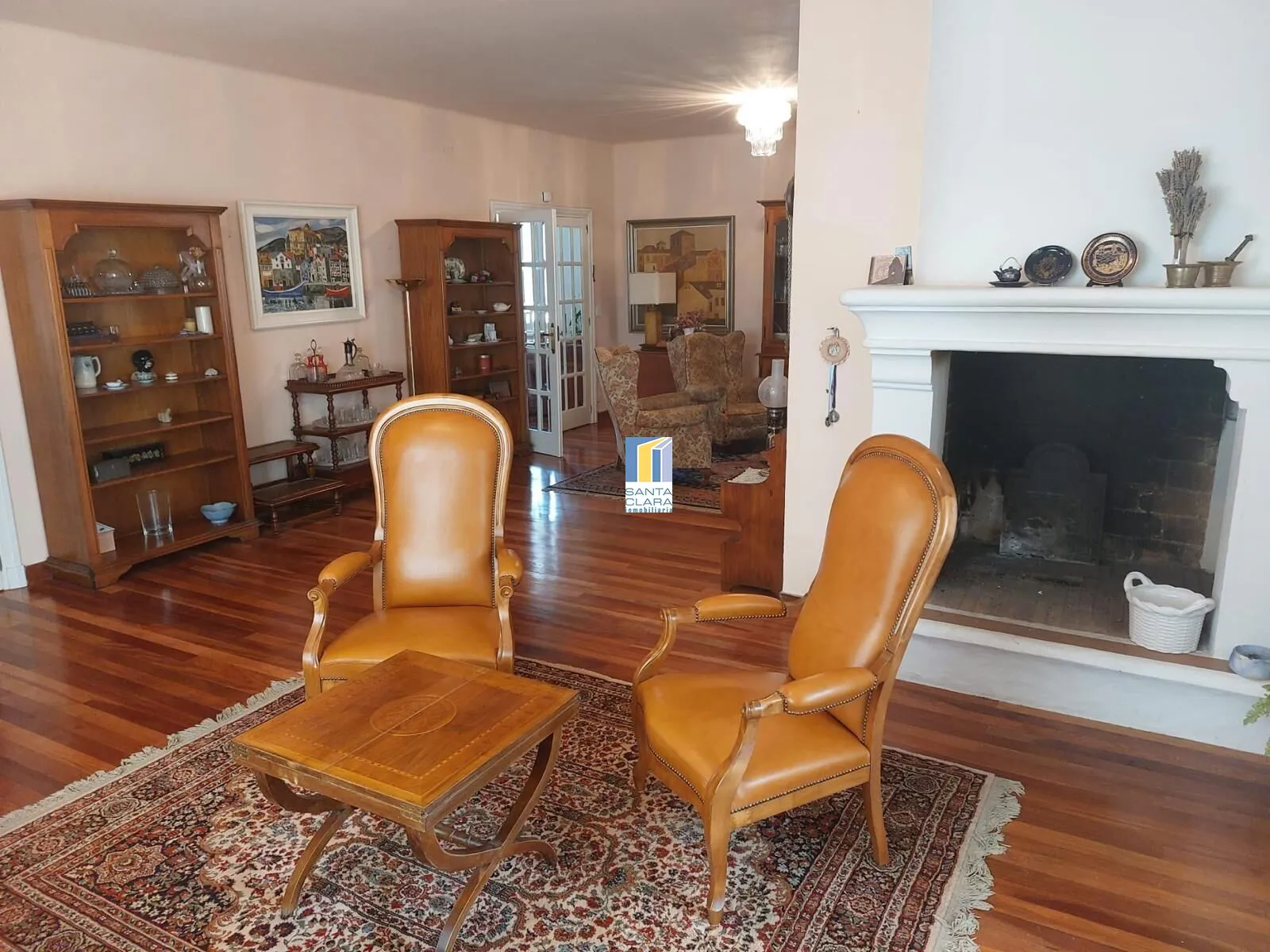 CASA EN VENTA DE 6 DORMITORIOS, 4 BAÑOS, JARDÍN Y GARAJE EN URB. LAS VILLAS, MORALES DEL VINO. - Inmobiliaria Santa Clara en Zamora - Miniatura 3