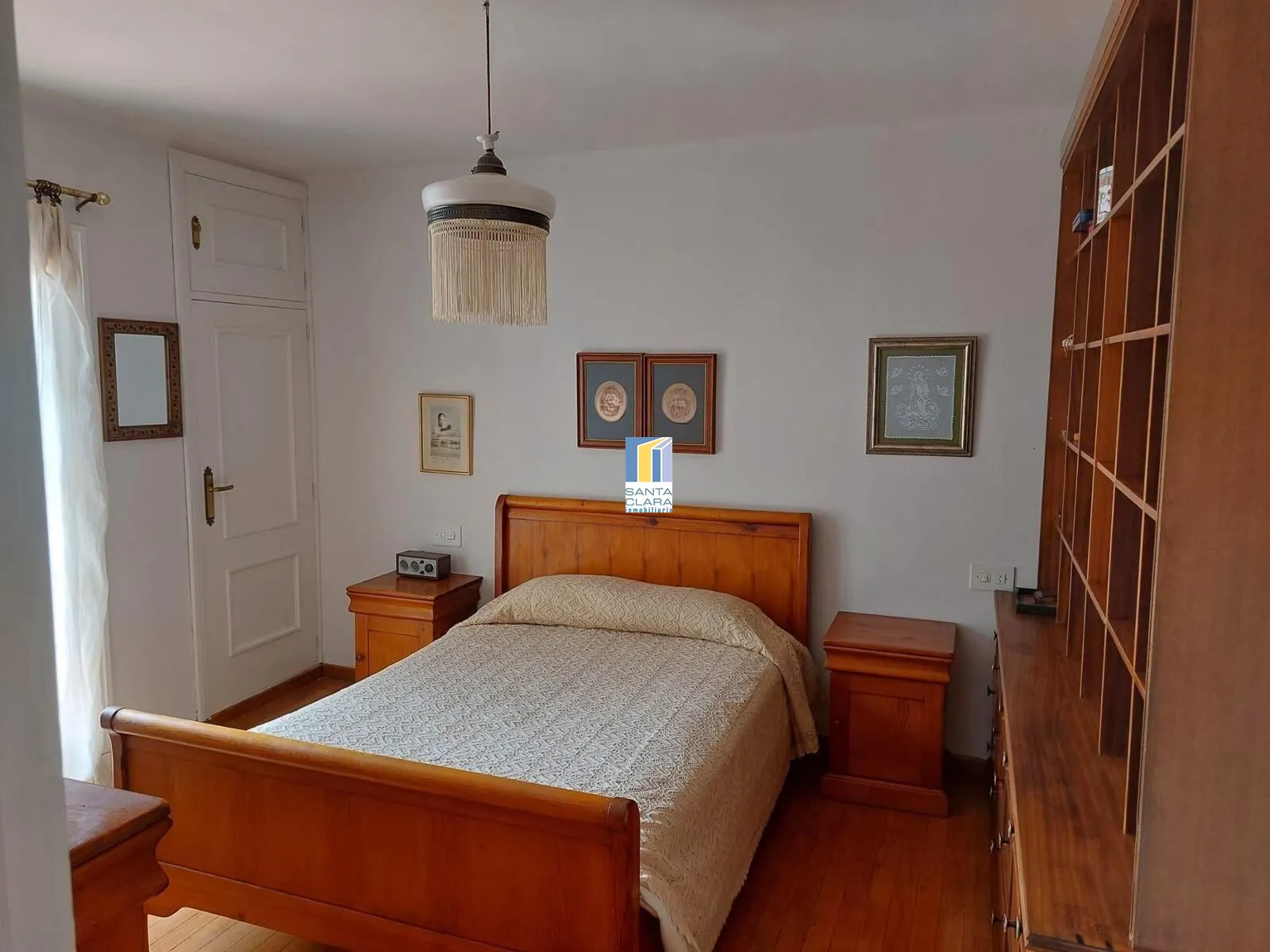 CASA EN VENTA DE 6 DORMITORIOS, 4 BAÑOS, JARDÍN Y GARAJE EN URB. LAS VILLAS, MORALES DEL VINO. - Inmobiliaria Santa Clara en Zamora - Miniatura 7