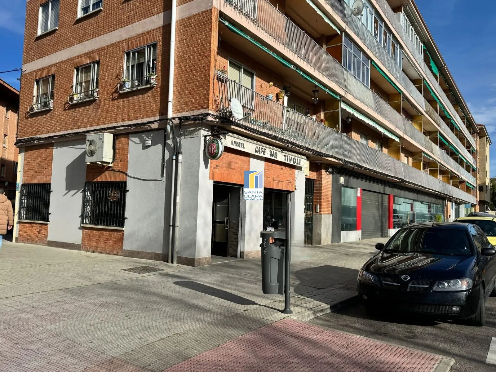 CAFÉ - BAR EN VENTA EN ZONA LAS VEGAS, JUNTO A LAS OFICINAS DE EMPLEO, ZAMORA CAPITAL. - Inmobiliaria Santa Clara en Zamora - Imagen 1