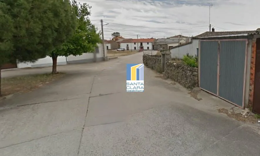 GARAJE/ ALMACÉN EN VENTA EN MUGA DE SAYAGO (ZAMORA) - Inmobiliaria Santa Clara en Zamora - Miniatura 2