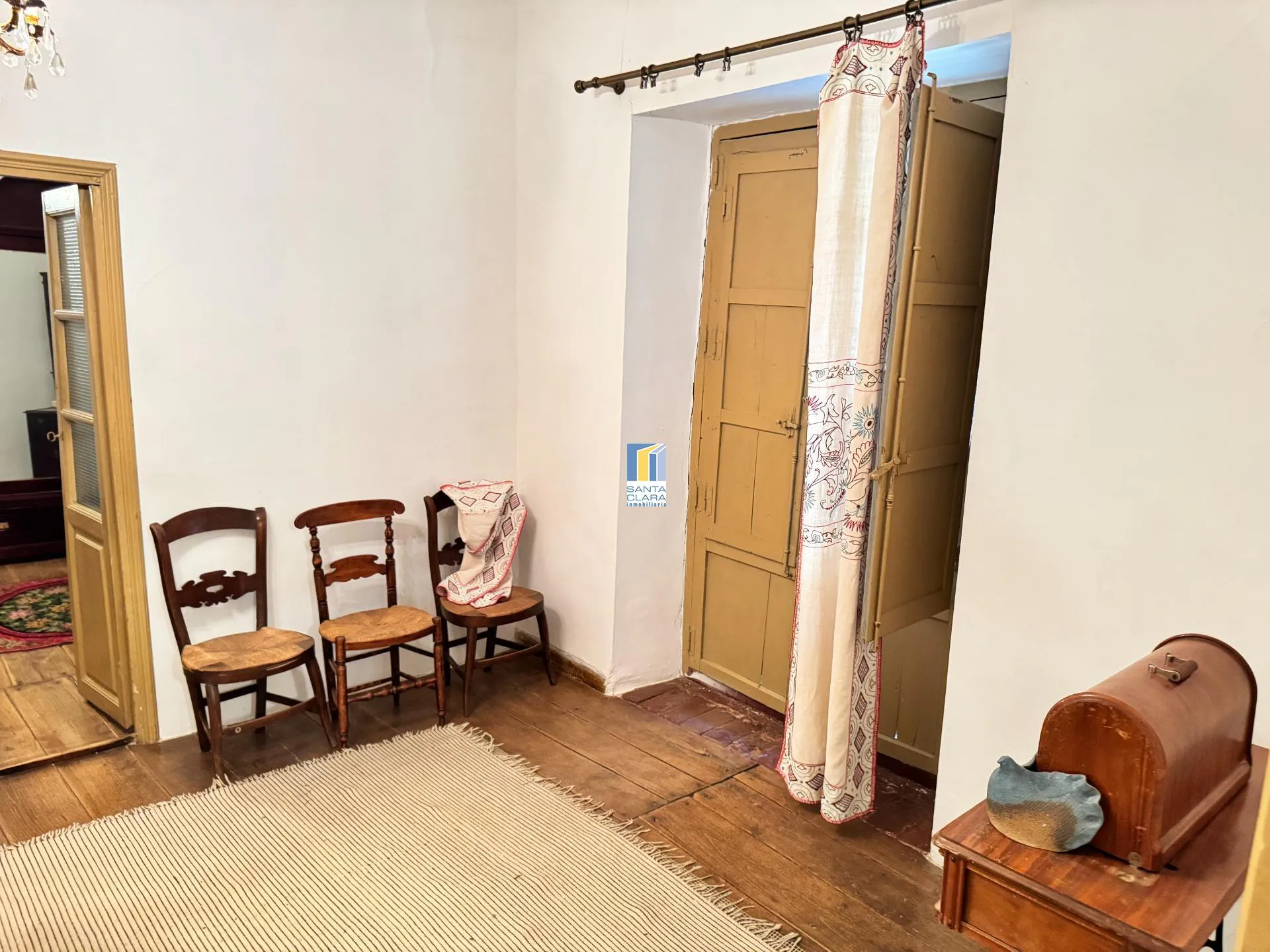 CASA EN VENTA DE 5 DORMITORIOS Y AMPLIO JARDÍN EN VILLALPANDO, ZAMORA. - Inmobiliaria Santa Clara en Zamora - Miniatura 29