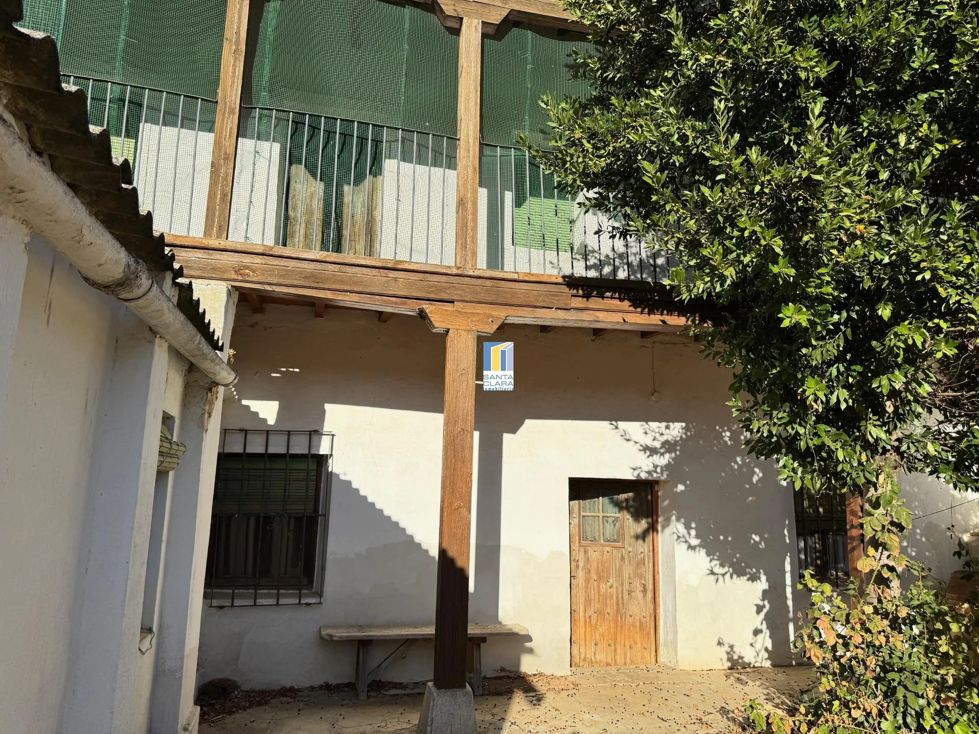 CASA EN VENTA DE 5 DORMITORIOS Y AMPLIO JARDÍN EN VILLALPANDO, ZAMORA. - Inmobiliaria Santa Clara en Zamora - Miniatura 3
