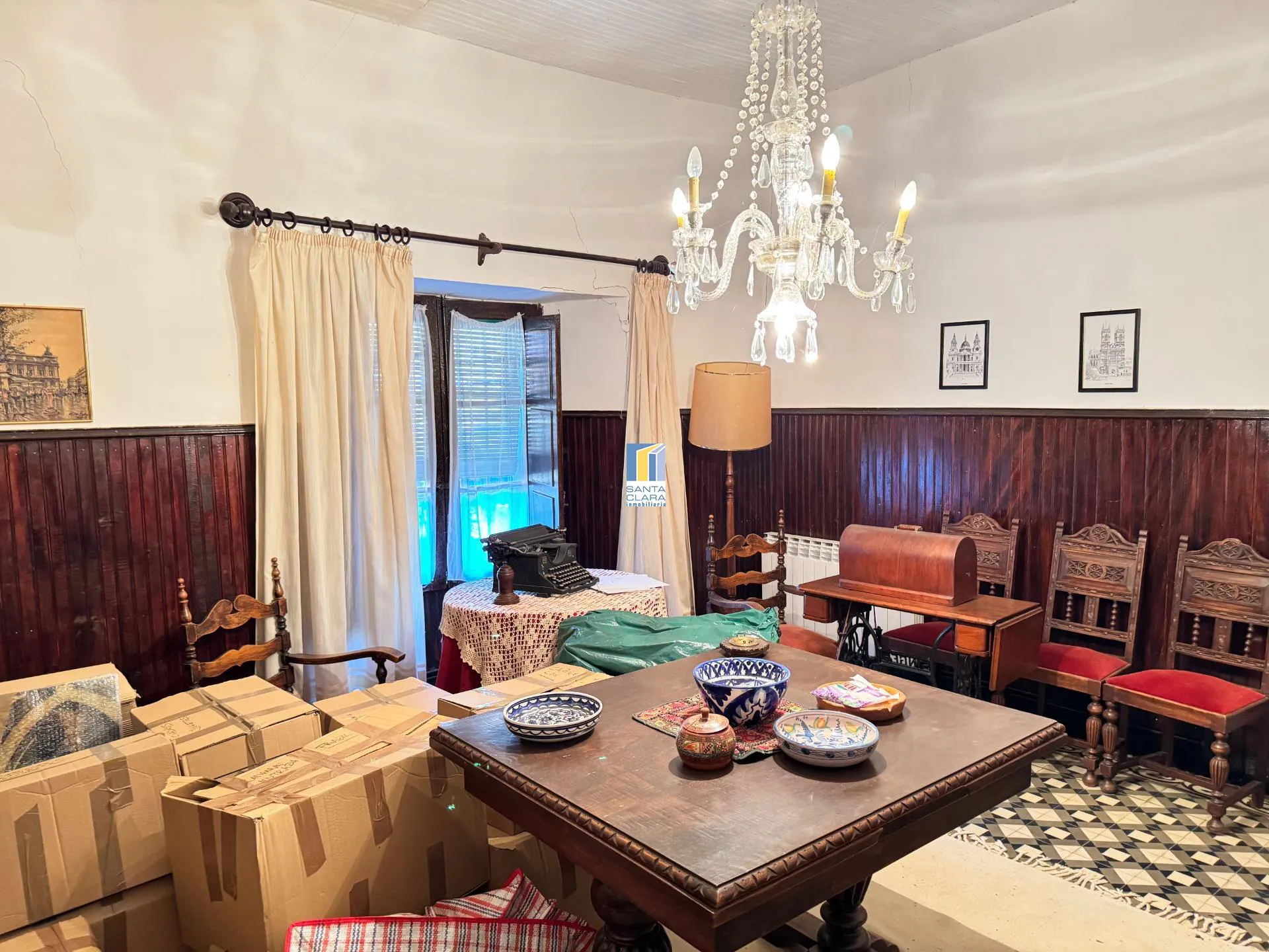 CASA EN VENTA DE 5 DORMITORIOS Y AMPLIO JARDÍN EN VILLALPANDO, ZAMORA. - Inmobiliaria Santa Clara en Zamora - Miniatura 6