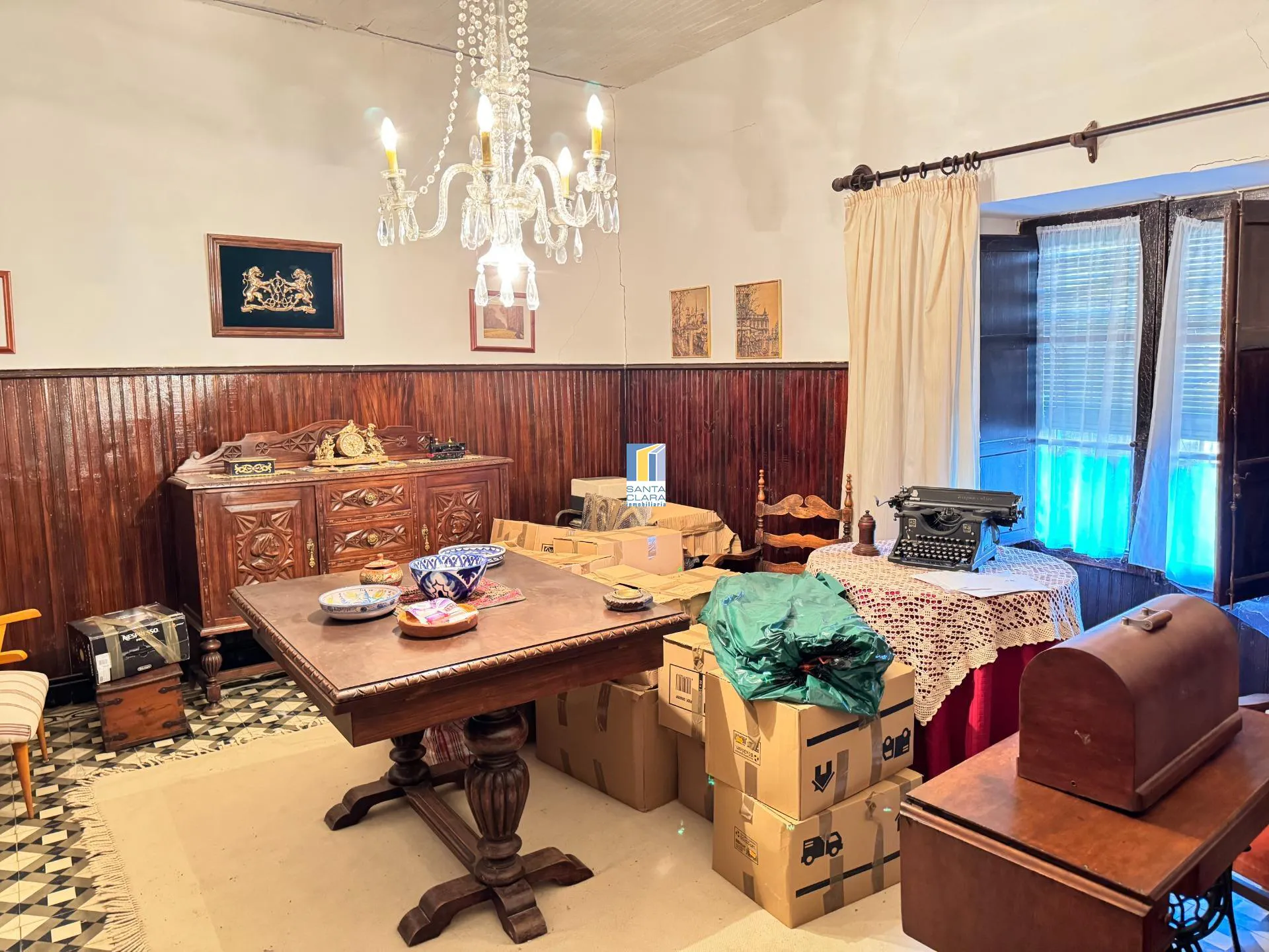 CASA EN VENTA DE 5 DORMITORIOS Y AMPLIO JARDÍN EN VILLALPANDO, ZAMORA. - Inmobiliaria Santa Clara en Zamora - Miniatura 9