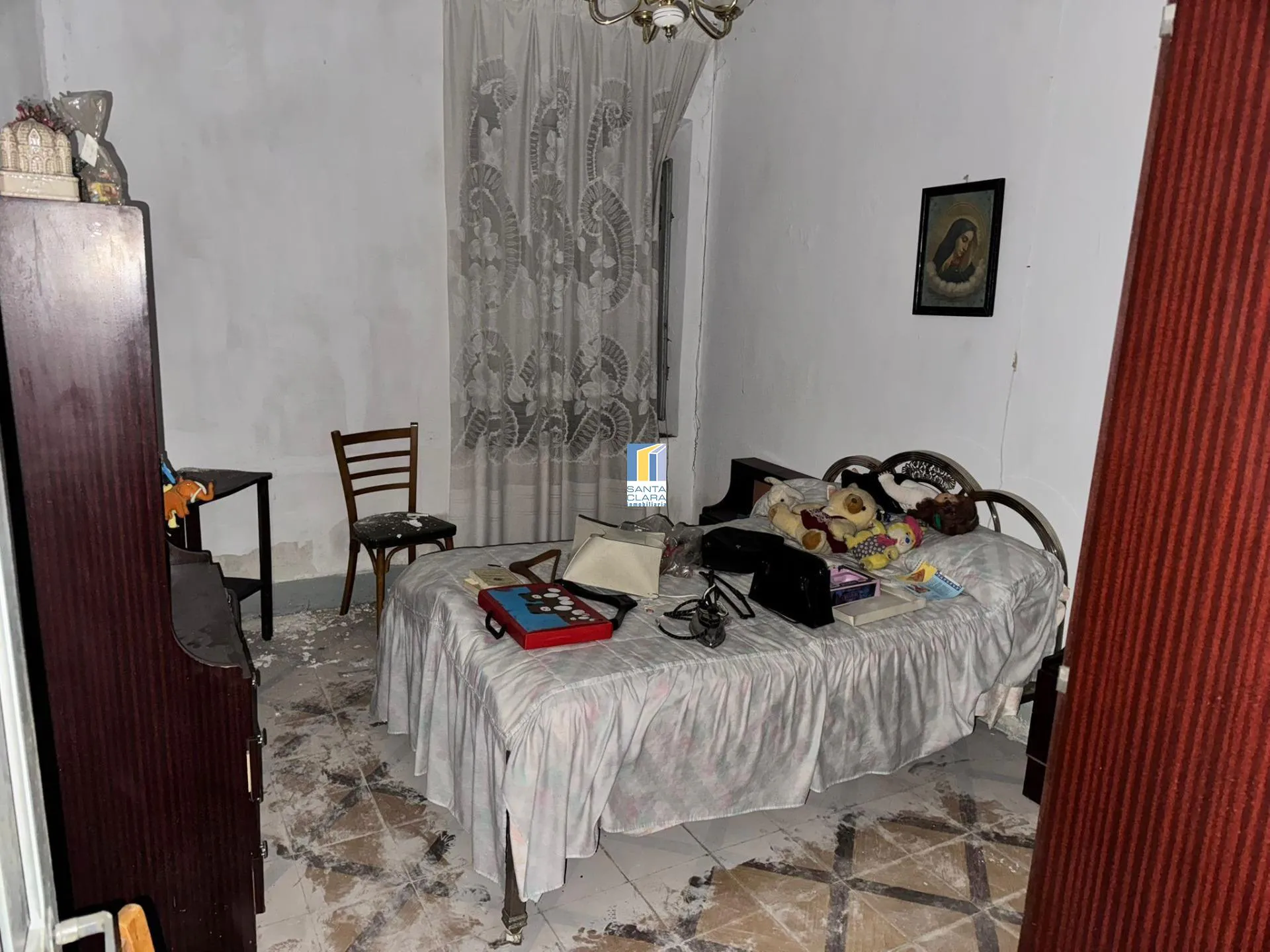 CASA EN VENTA PARA REHABILITAR DE DOS PLANTAS EN ZONA LAS VEGAS, ZAMORA. - Inmobiliaria Santa Clara en Zamora - Miniatura 4