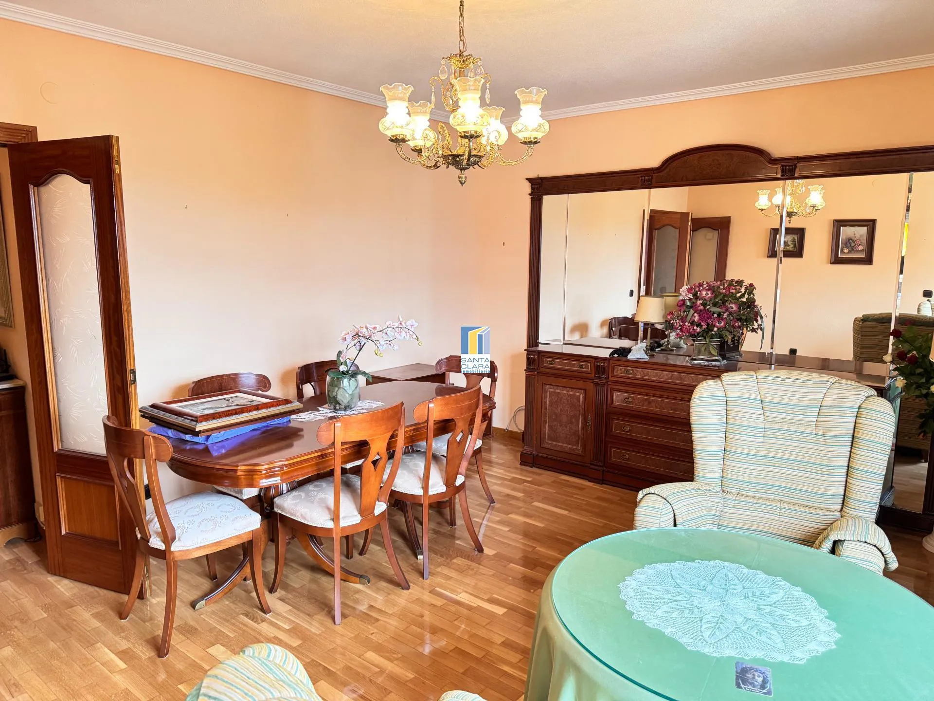 PISO EN VENTA CON 2 DORMITORIOS, GARAJE Y TRASTERO EN ZONA PANTOJA, JUNTO A TRES CRUCES, ZAMORA - Inmobiliaria Santa Clara en Zamora - Miniatura 3