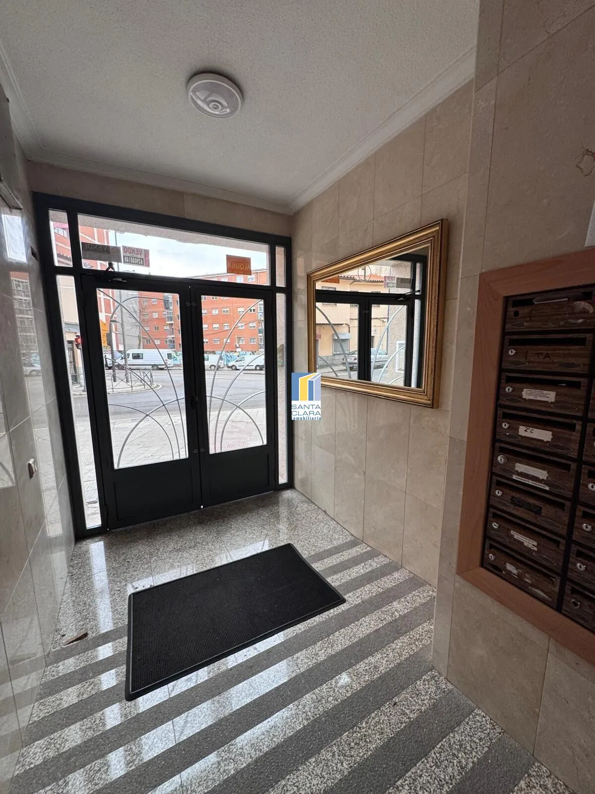 ENTREPLANTAS EN VENTA CON ASEOS EN ZONA LA CANDELARIA, ZAMORA. - Inmobiliaria Santa Clara en Zamora - Miniatura 29