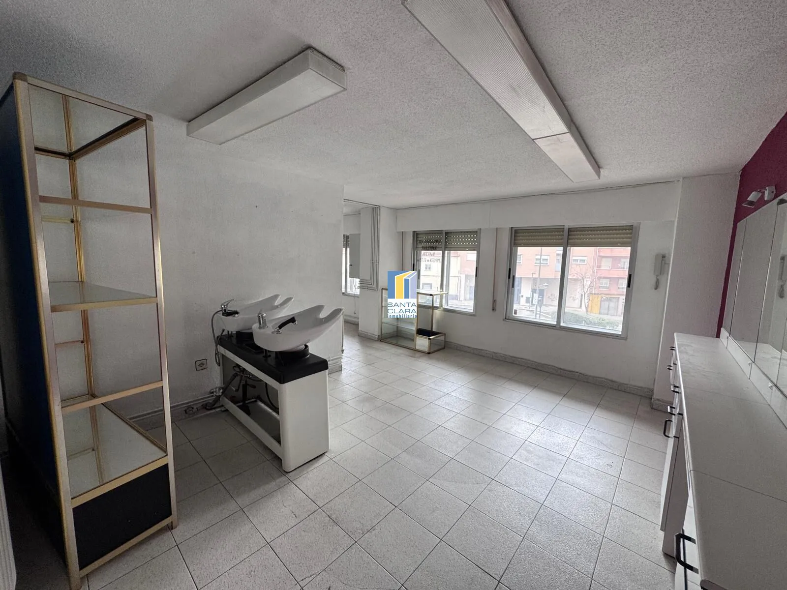 ENTREPLANTAS EN VENTA CON ASEOS EN ZONA LA CANDELARIA, ZAMORA. - Inmobiliaria Santa Clara en Zamora - Miniatura 3