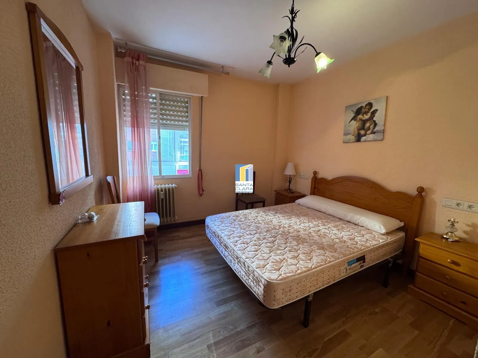 PISO EN ALQUILER CON 3 DORMITORIOS Y PLAZA DE GARAJE JUNTO A TRES CRUCES, ZAMORA - Inmobiliaria Santa Clara en Zamora - Miniatura 10