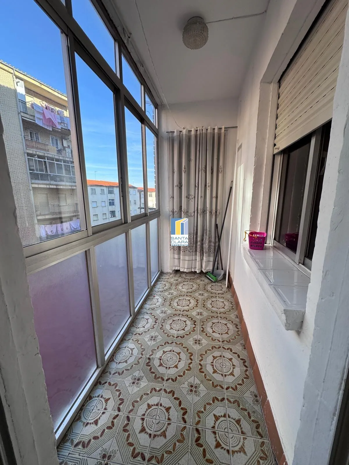 PISO EN ALQUILER CON 3 DORMITORIOS Y PLAZA DE GARAJE JUNTO A TRES CRUCES, ZAMORA - Inmobiliaria Santa Clara en Zamora - Miniatura 5