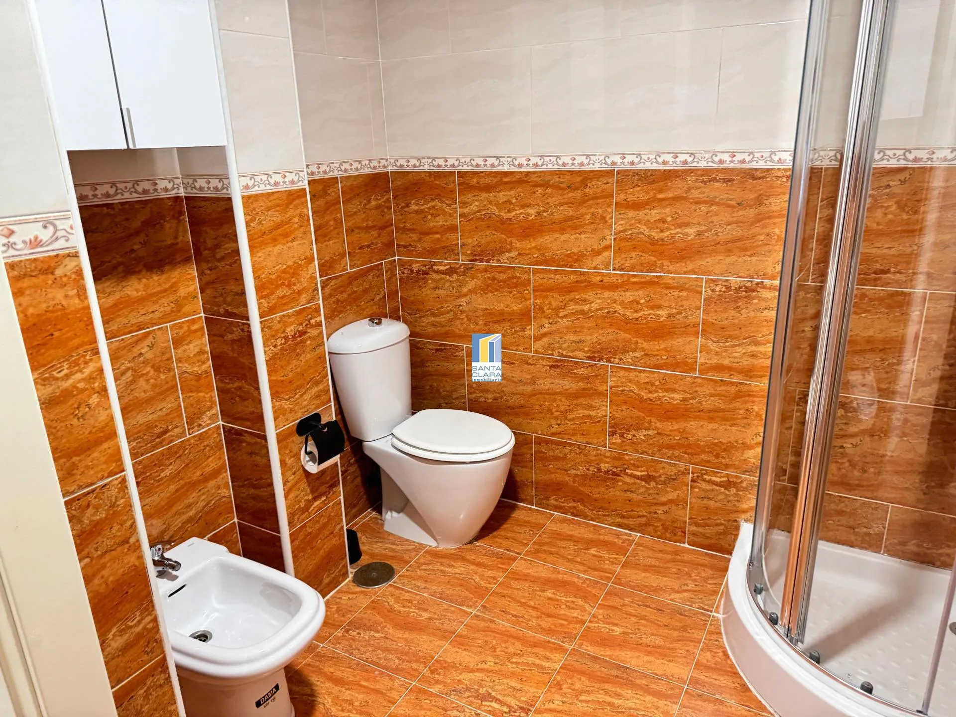 PISO EN ALQUILER DE 2 DORMITORIOS , 2 BAÑOS Y PLAZA DE GARAJE EN ZONA SEPULCRO, ZAMORA. - Inmobiliaria Santa Clara en Zamora - Miniatura 11