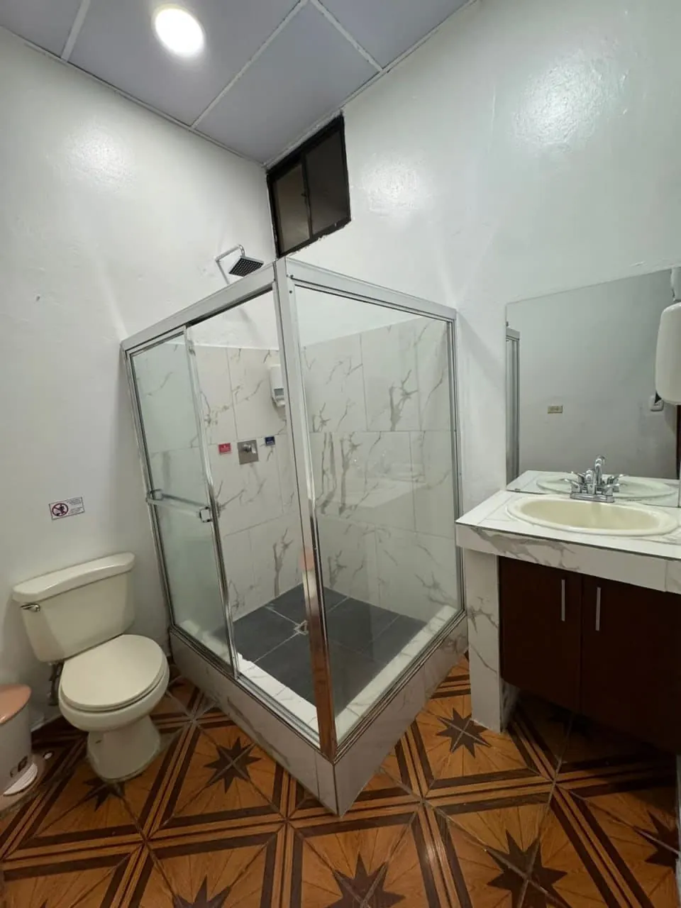 Single Room With Balcony 8