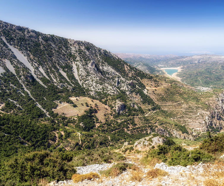 Θέα βουνού στην Κρήτη