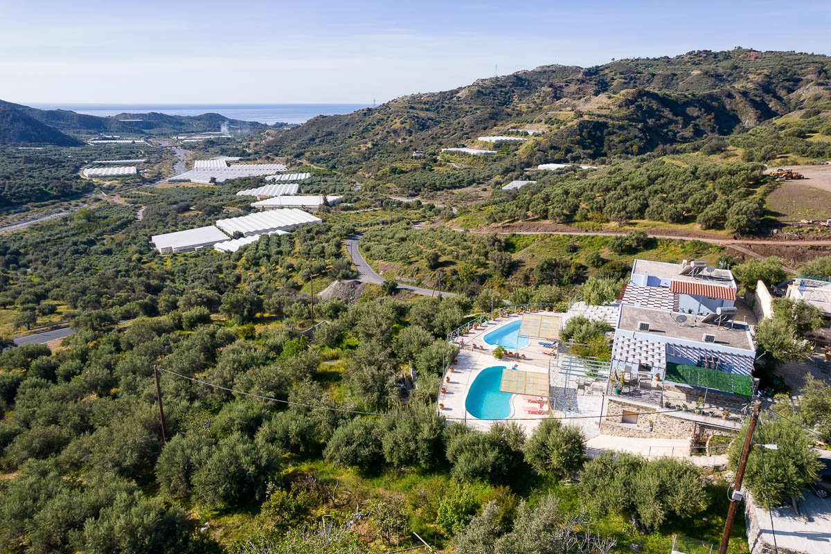 Sarakinas Residence, drone photo of the villas