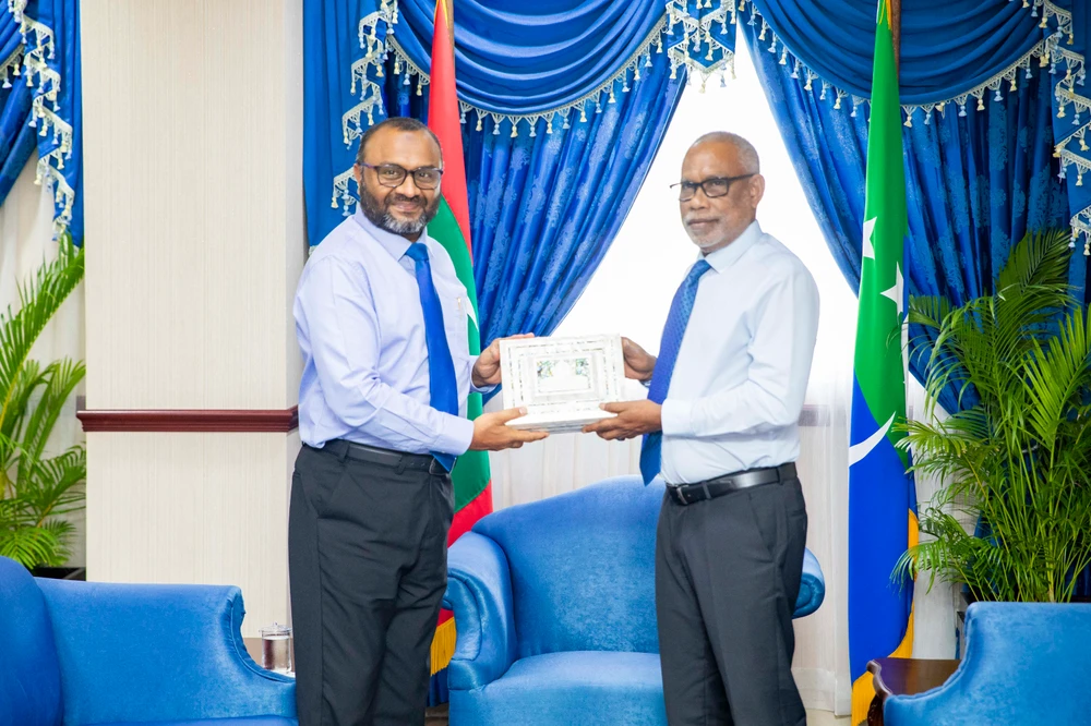 photo for އިސްލާމީ ކަންތައްތަކާ ބެހޭ ވުޒާރާގެ ވަޒީރު، ރައްޔިތުންގެ މަޖިލީހުގެ ރައީސްއާއި ބައްދަލުކުރެއްވުން