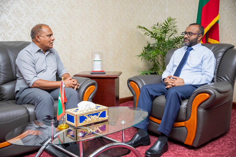 photo for ވަޒީރު މާފުށި ދާއިރާގެ މަޖިލިސް މެމްބަރާއި ބައްދަލު ކުރެއްވުން 