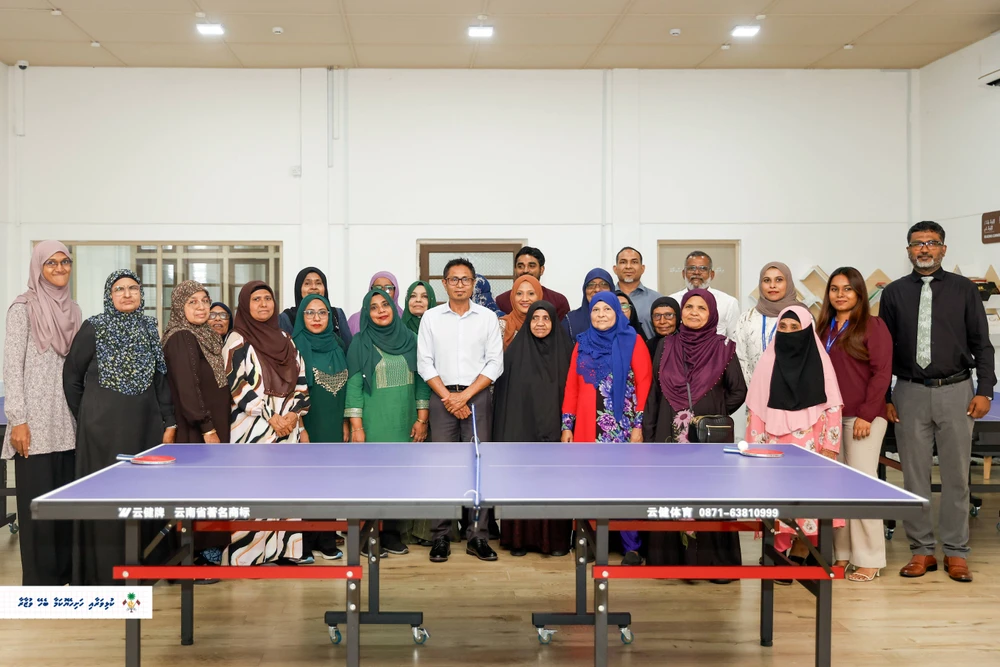 photo for ފޮޓޯ ގެލެރީ: އިސްރަށްވެހިންގެ ނާދީއަށް ކުޅިވަރު ސާމާނުތައް ހަދިޔާކުރުން