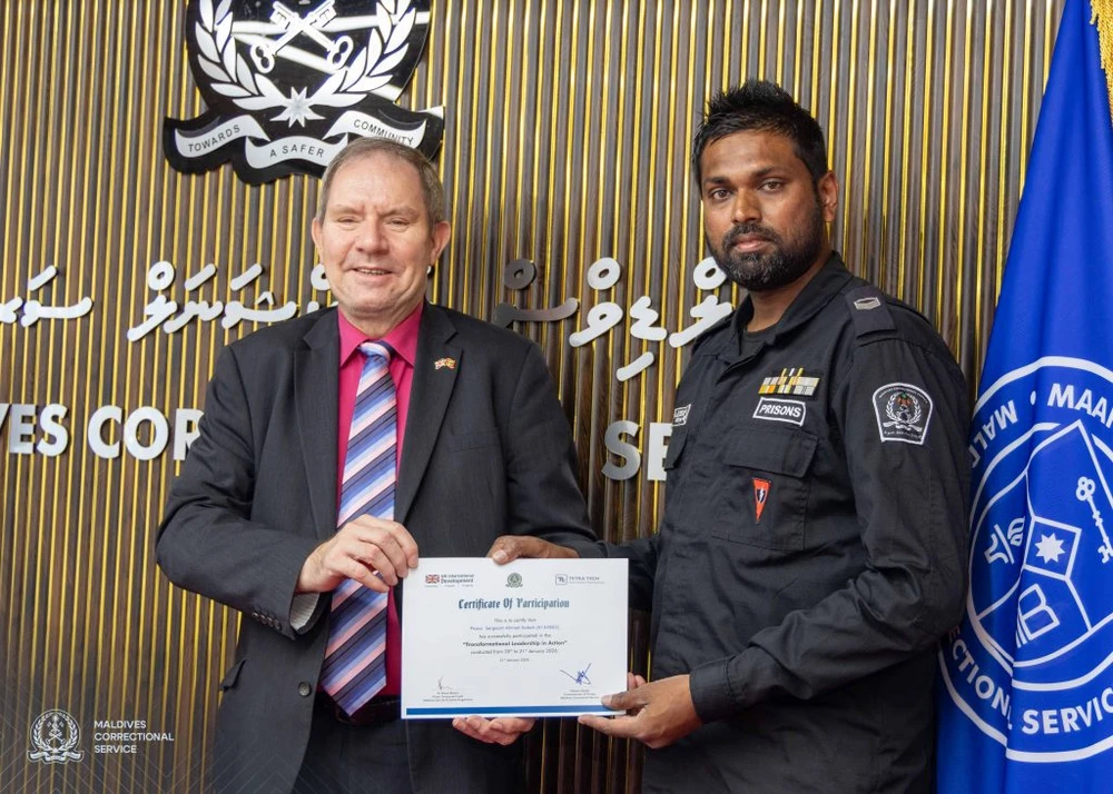 photo for ފޮޓޯ: ޓްރޭނިންގ މޮޑިއުލްތަކާއި ކޮމްޕީޓަންސީ ފްރޭމްވަރކް ހަވާލުކުރުން