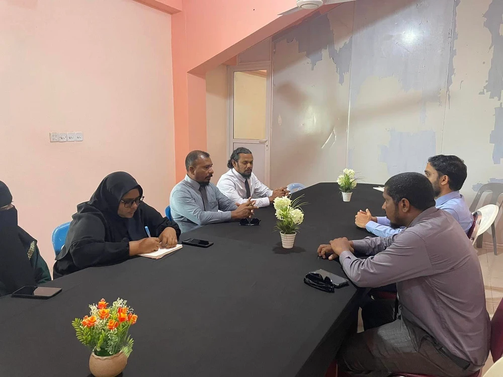 photo for ތިނަދޫ ސްޓޭޑިއަމާއި މިނިސްޓްރީ ތިނަދޫ ގެ ވެރިންނާއި އެކު ބޭއްވުނު ބައްދަލުވުން. 