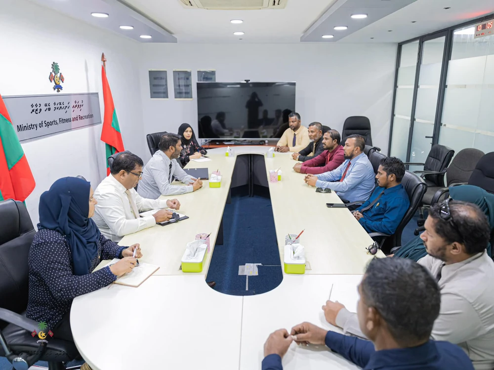 photo for ފޮޓޯ ގެލެރީ: ވަޒީރު ރާފިޢު, ތ. ދިޔަމިގިލި ކައުންސިލާ ބައްދަލުކުރެއްވުން 