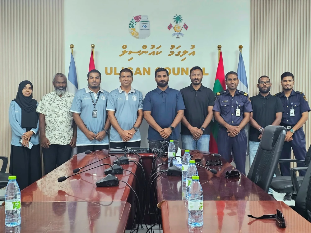 photo for ފޮޓޯ: ޑެޕިއުޓީ ކޮންޓްރޯލަރ، އުލިގަމު ކައުންސިލާ ބައްދަލުކުރެއްވުން