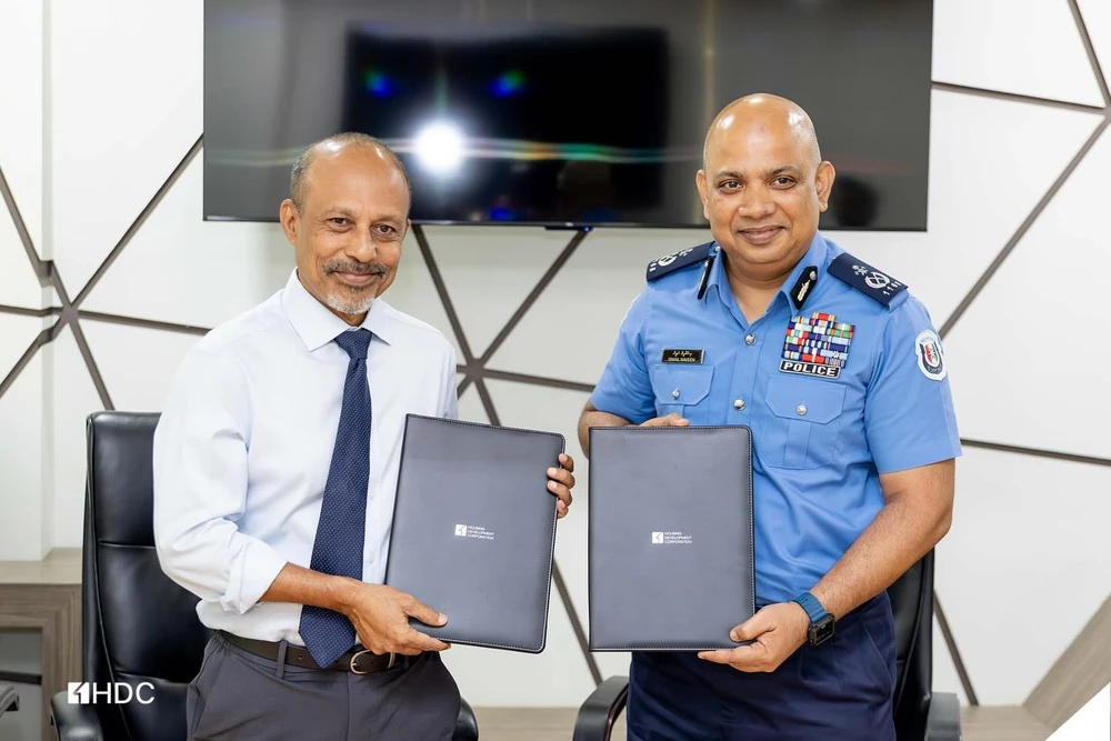 photo for ފޮޓޯ: ހުޅުމާލޭ ޕޮލިސް ހެޑްކުއާޓަރސް އާއި ޑޭޓާ ސެންޓަރ ތަރައްޤީކުރުމަށް އެއްބަސްވުން