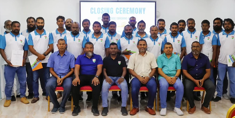 photo for ފޮޓޯ ގެލެރީ: ފޮނަދޫގައި ބޭއްވި އޭއެފްސީ 'ސީ' ލައިސަންސް ކޯޗިން ކޯސް ނިމުމުގެ ރަސްމިއްޔާތު