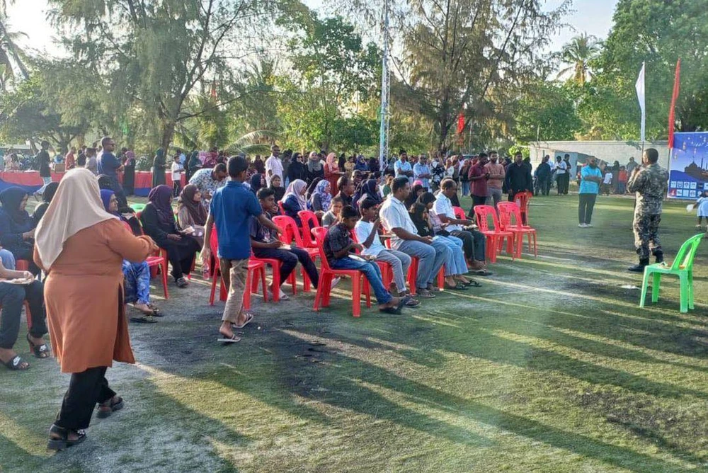 photo for ސ.ހުޅުދޫ އަދި މީދޫ ރައްޔިތުންނަށް ފަޔަރ އެވެއަރނެސް ސެޝަނެއް ކުރިއަށް ގެންގޮސްފި