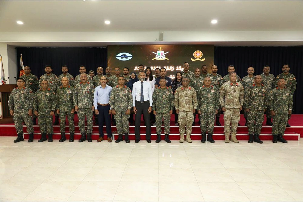 photo for "އެލިއާ"އިން ފަޔަރ އެންޑް ރެސްކިޔު ސަރވިސްއަށް 3 ސައިކަލާއި ރެސްކިޔު ޓޫލްސް ހަދިޔާކޮށްފި