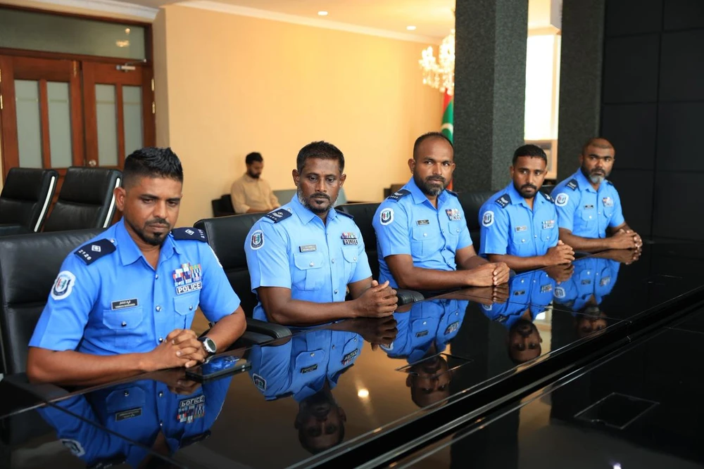 photo for ޑައިވަރުންގެ ކިބައިން ވަޒީރު އަދި ސީޕީ އެދިވަޑައިގަތީ ވާޖިބުއަދާކުރުމުގަ ސާބިތުކަމާއެކު ދެމިތިބުމަށް