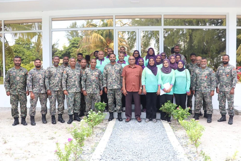 photo for އައްޑޫ ސިޓީ މަރަދޫ، ޓައުން އޮފީހުގެ މުވައްޒަފުންނަށް، ބިލްޑިންގ ޕްރޮގްރާމެއް ކުރިއަށް ގެންގޮސްފި