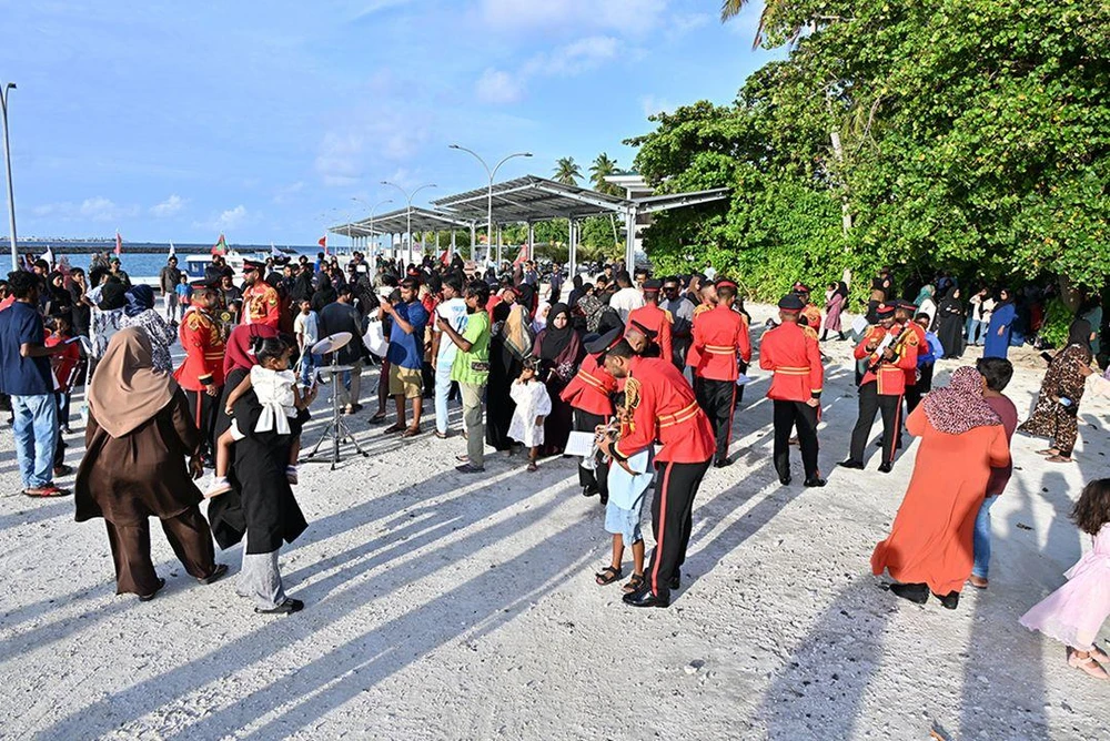 photo for ބ. ކިހާދޫގައި ބޭއްވި އެމްއެންޑީއެފް މިލިޓަރީ ބޭންޑުގެ ޚާއްޞަ ހަރަކާތްތައް