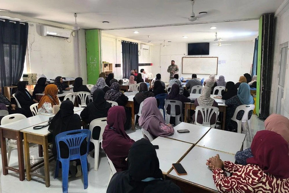 photo for ތ. ގުރައިދޫ ސްކޫލުގައި ލީޑަރޝިޕް އެންޑް ފޮލޯވަރޝިޕް ސެޝަންތަކެއް ކުރިއަށް ގެންގޮސްފި