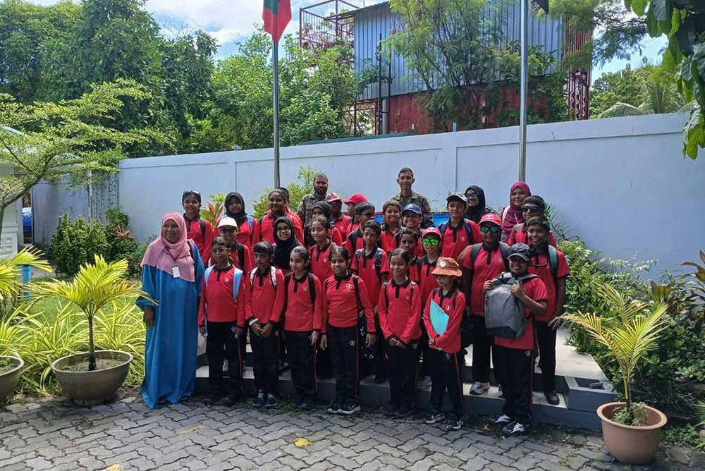 photo for ޣާޒީ ސްކޫލުގެ ދަރިވަރުން އެމްއާރުސީސީއަށް ޒިޔާރަތްކޮށްފި