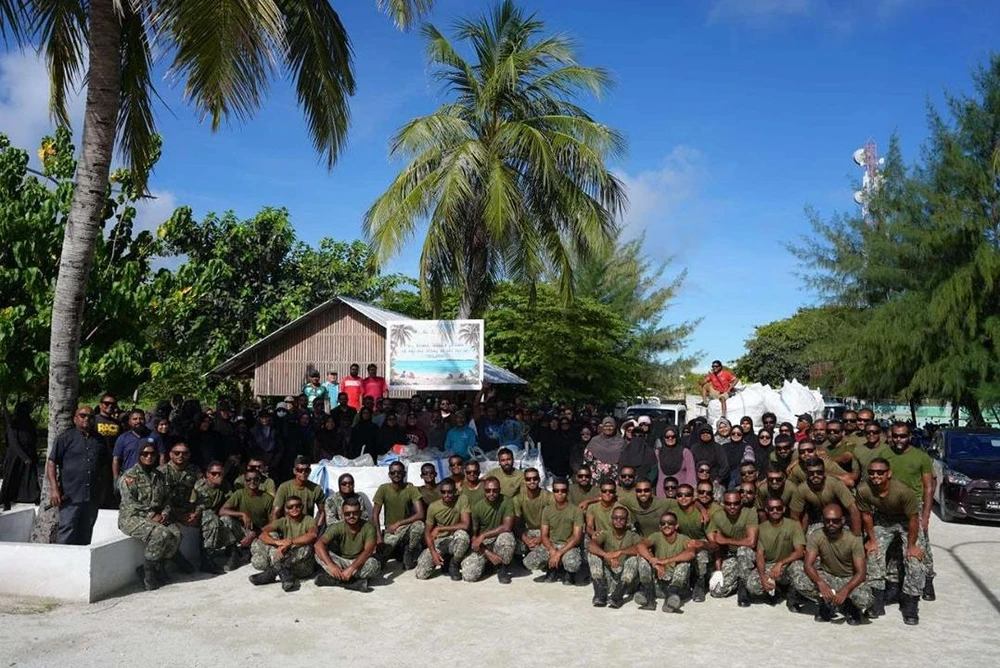 photo for ލ. ގަމުގެ ގޮނޑުދޮށް ސާފުކުރުމުގެ ހަރަކާތުގައި ސެންޓްރަލް އޭރިއާ ކޮމާންޑުގެ ސިފައިން ބައިވެރިވެއްޖެ