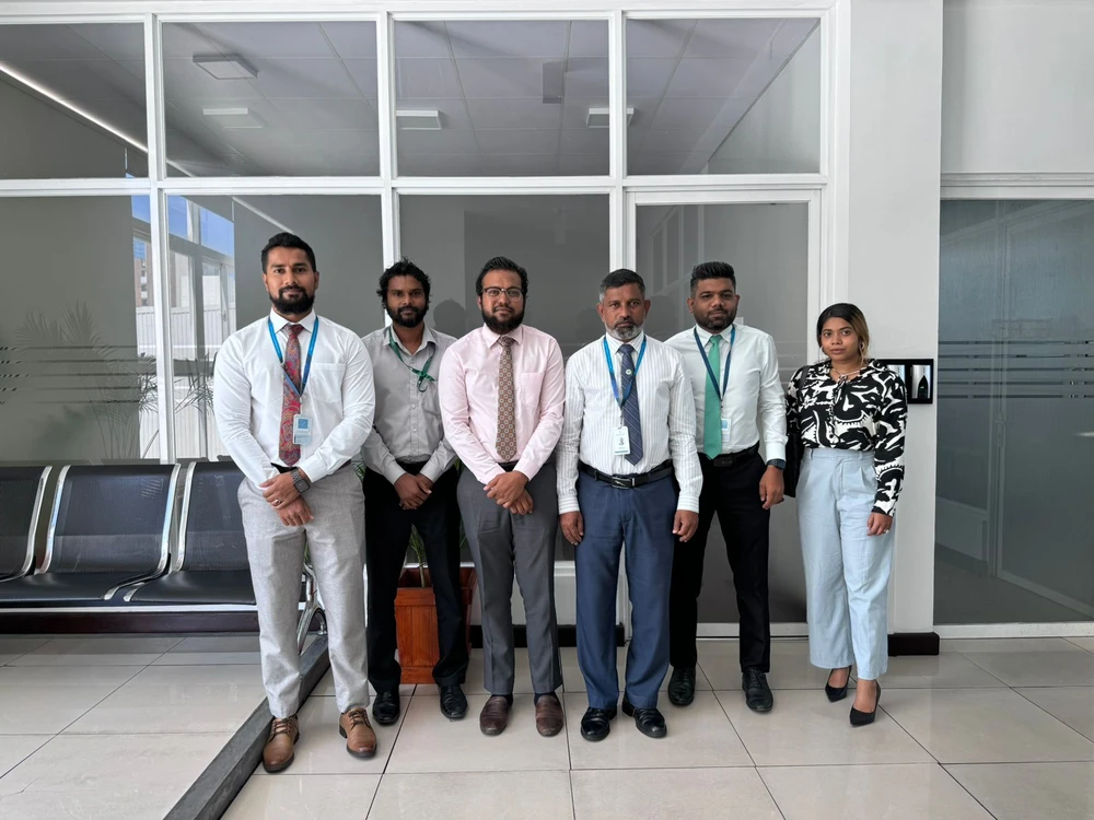 photo for 5 މިލިއަން ގަސް ޕްރޮޖެކްޓްގެ ދަށުން އެޗް ޑި ސީ އާއެކު މަޝްވަރާ ބައްދަލުވުމެއް ބާއްވައިފި.