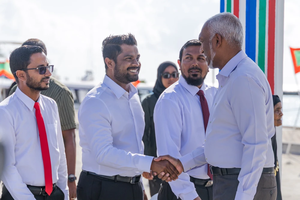 photo for ތ. ދިޔަމިގިލި، މަޑިފުށި އަދި އުފުރިޔާ ގުޅުވާ ކޯޒްވޭ މަޝްރޫޢުގެ އެއްބަސްވުމުގައި ސޮއިކޮށްފި