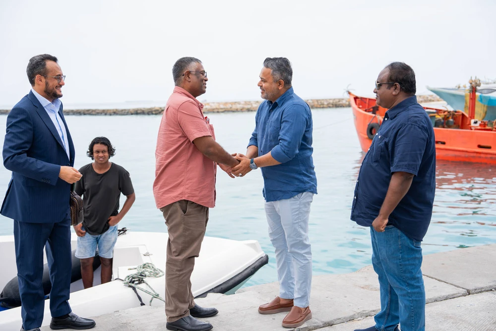 photo for ރާއްޖޭގައި ތިއްބަވާ ބޭރުގެ ސަފީރުންނާއި ހައިކޮމިޝަނަރުން ދުވާފަރަށް ވަޑައިގަތުން.