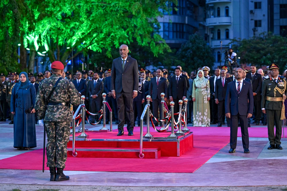 photo for މިނިވަން ދުވަހުގެ މުނާސަބަތުގައި ކޯއްޓޭއަށް ދިދަ ނެގުމަށް ބޭޭއްވި ރަސްމިއްޔާތު