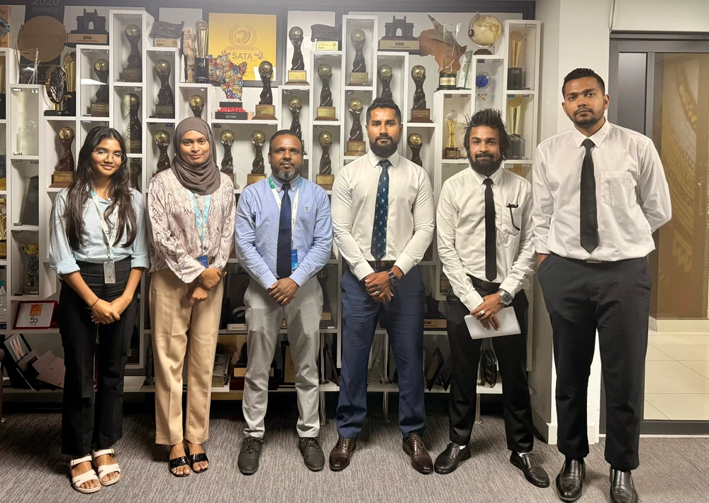 photo for ފަސް މިލިއަން ގަސް އިންދުމުގެ މަޝްރޫއުގެ ޓީމުން ވިޒިޓް މޯލްޑިވްސް ކޯޕަރޭޝަންއާ ބައްދަލުކޮށްފި